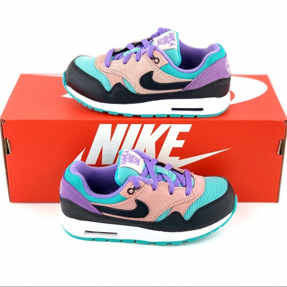 have a nike day toddler